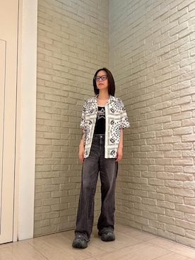 「HYSTERIC GLAMOUR（ヒステリックグラマー）のデニムワイドパンツ（デニムパンツ、ブラック系）」を使った、ゆうかさん（レディース・164cm）の夏コーディネート