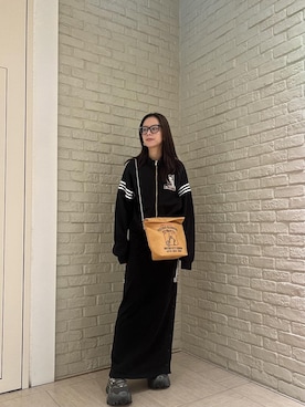 「HYSTERIC GLAMOUR（ヒステリックグラマー）のHYSTERIC MOTOR CITY LIQUOR ショルダーバッグ（ショルダーバッグ、ブラウン系）」を使った、ゆうかさん（レディース・164cm）の秋コーディネート