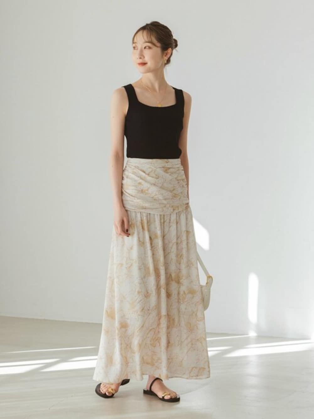 Noble（ノーブル）の「マーブルフラワーギャザーコルセットスカート  