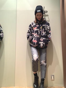 「HYSTERIC GLAMOUR（ヒステリックグラマー）のSNAKE LOOP 8分丈クラッシュデニムパンツ（デニムパンツ）」を使った、kanaさん（レディース・172cm）の秋コーディネート