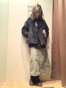「HYSTERIC GLAMOUR（ヒステリックグラマー）のミリタリーロングスカート（スカート）」を使った、kanaさん（レディース・172cm）の秋コーディネート