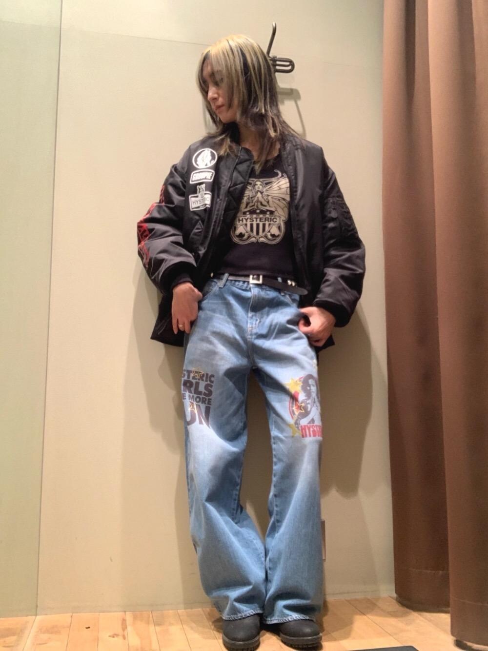 HYSTERIC GLAMOUR（ヒステリックグラマー）の「LEVITATED GIRL チビT