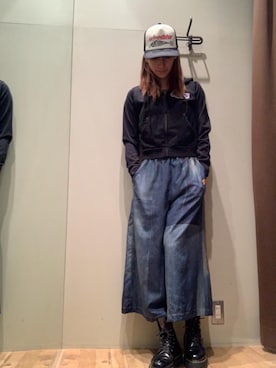 「HYSTERIC GLAMOUR（ヒステリックグラマー）のSUPER HYS ショート丈パーカー（パーカー、ブラック系）」を使った、kanaさん（レディース・172cm）の夏コーディネート