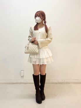 「MAJESTIC LEGON（マジェスティックレゴン）のティアードフリルミニスカパン（その他パンツ、ホワイト系）」を使った、ふうかさん（レディース・156cm）の秋コーディネート