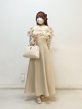 「MAJESTIC LEGON（マジェスティックレゴン）のウエストきゅっとミルフィーユワンピ（ワンピース、ベージュ系）」を使った、ふうかさん（レディース・156cm）の秋コーディネート