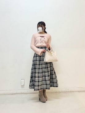 「MAJESTIC LEGON（マジェスティックレゴン）の取り外しできるパールブーツ（ブーツ、ベージュ系）」を使った、ふうかさん（レディース・156cm）の冬コーディネート