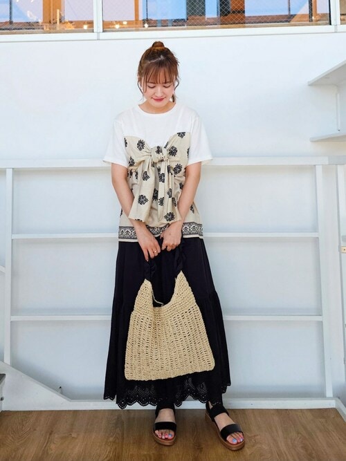 ヘルノ　スカーフディテールTシャツ 22905225_53097263_1000.jpg