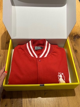 「アイテム（その他アウター、レッド系）」を使った、mariko.tさん（レディース・161cm）の夏コーディネート