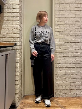 「アイテム（アッシュトレイ/ライター）」を使った、mariko.tさん（レディース・161cm）の秋コーディネート