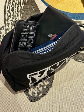 「アイテム（ポーチ）」を使った、mariko.tさん（レディース・161cm）の冬コーディネート