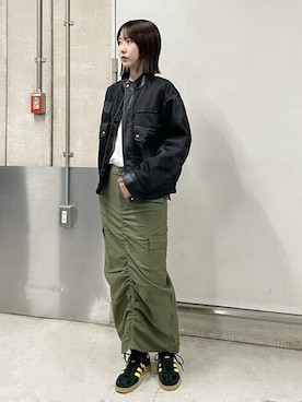 「カーゴスカート」｜「アイテム（ブルゾン）」を使った、mioさん（レディース・168cm）の秋コーディネート