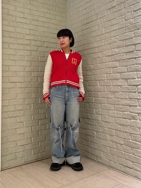 「アイテム（その他アウター、レッド系）」を使った、OKUDAさん（レディース・161cm）の秋コーディネート