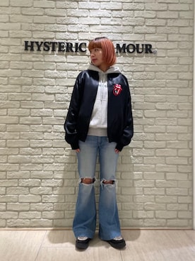 「HYSTERIC GLAMOUR（ヒステリックグラマー）のローライズフレアデニムパンツ（デニムパンツ、ブルー系）」を使った、OKUDAさん（レディース・160cm）の冬コーディネート