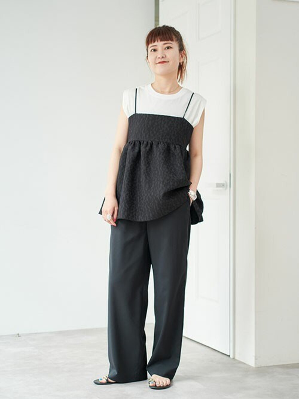 「カットソー、ss、Tシャツ、fashion、スピック＆スパン、WOMEN、Spick & Span(Spick & Span)」｜「Spick & Spanの《追加》ファインコットンノースリーブプルオーバー（Tシャツ/カットソー、ホワイト系）」を使った、RIKAさん（レディース・160cm）の春コーディネートの1枚目の写真