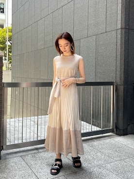 「LAGUNAMOON（ラグナムーン）のアイテム（ブレスレット）」を使った、藤井さん（レディース・166cm）の夏コーディネート