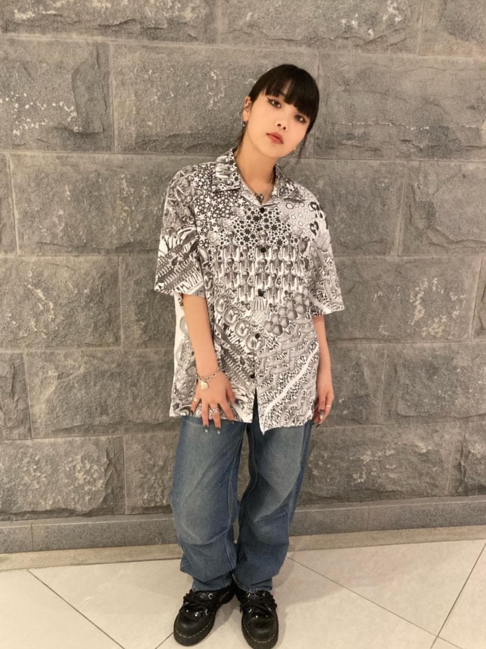 ヒステリックグラマー HYSTERIC GLAMOUR 24SS HYS MANDARA柄 チューブトップブラウス プルオーバー 総柄 F 黒 白 ブラック ホワイト /HK ■ HYSTERIC GLAMOUR（ヒステリックグラマー）の「HYS BUTTERFLY柄