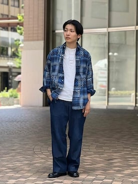 「柄シャツ」｜BEAMS PLUSさん（メンズ・166cm）の秋コーディネート