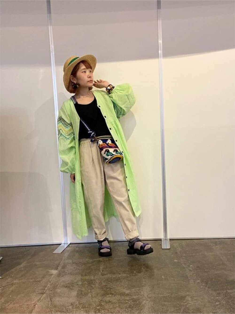 「エスニック、刺繍、チチカカ、ストライプワンピース、カジュアルコーデ、おでかけコーデ、チチカカコーデ」｜「チチカカのサン・ファン・コロラドワンピース（シャツワンピース、グリーン系）」を使った、チチカカさん（レディース・151cm）の春コーディネートの1枚目の写真