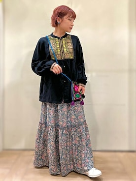 「エスニック」｜「アイテム（財布/小物）」を使った、チチカカさん（レディース・152cm）の秋コーディネート