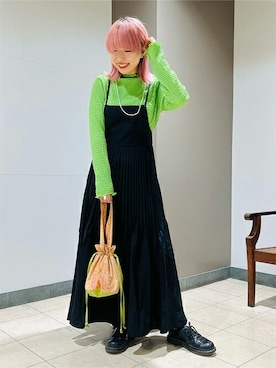 「エスニック」｜「アイテム（ジャンパースカート）」を使った、チチカカさん（レディース・165cm）の冬コーディネート