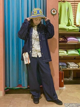 「チチカカ」｜「アイテム（デニムパンツ）」を使った、チチカカさん（レディース・165cm）の春コーディネート