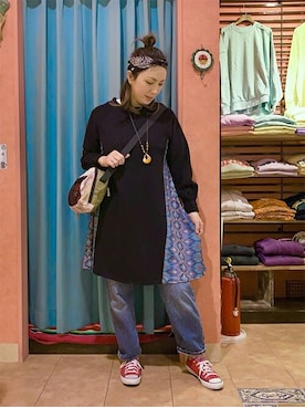 「チチカカ」｜「アイテム（デニムパンツ）」を使った、チチカカさん（レディース・165cm）の春コーディネート