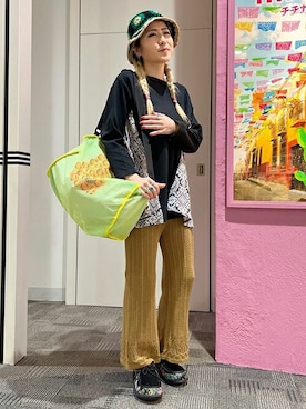 「チチカカ」｜「アイテム（ニットキャップ/ビーニー）」を使った、チチカカさん（レディース・163cm）の春コーディネート