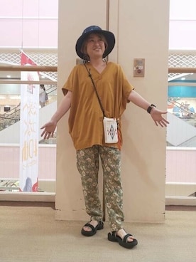 「チチカカ」｜「アイテム（サンダル）」を使った、チチカカさん（レディース・154cm）の春コーディネート