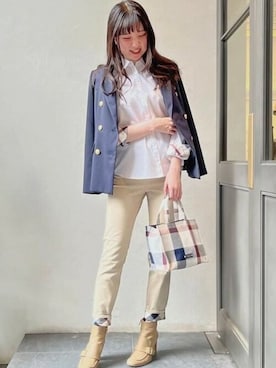 「BLUE LABEL CRESTBRIDGE（ブルーレーベルクレストブリッジ）のアイテム（テーラードジャケット）」を使った、ブルーレーベル・クレストブリッジ公式さん（レディース・165cm）の秋コーディネート