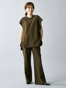 「カーキパンツ」｜1er Arrondissementさん（レディース・159cm）の夏コーディネート