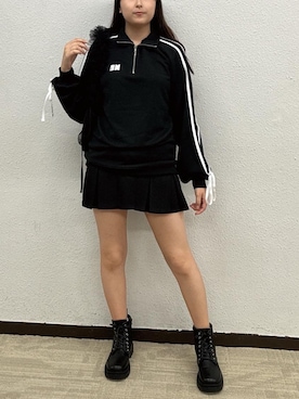 「韓国コーデ」｜「アイテム（スウェット）」を使った、emsexcite　/　エムズエキサイトさん（レディース・160cm）の秋コーディネート