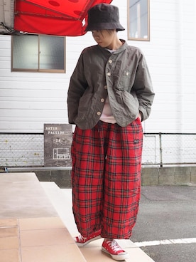 「リラックスパンツ」｜「アイテム（ジャケット/アウター）」を使った、clever elephantさん（レディース・154cm）の春コーディネート