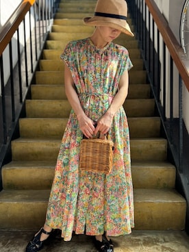 アトリエドゥサボン　生い茂る野原のプリント　ワンピース l'atelier du savon（アトリエドサボン）の「○ひまわりチェック