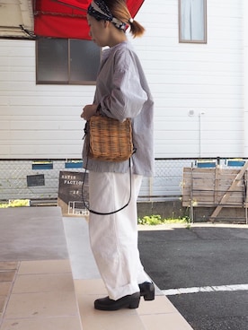 「PAR ICI（パーリッシィ）のアイテム（シャツ/ブラウス）」を使った、clever elephantさん（レディース・155cm）の春コーディネート