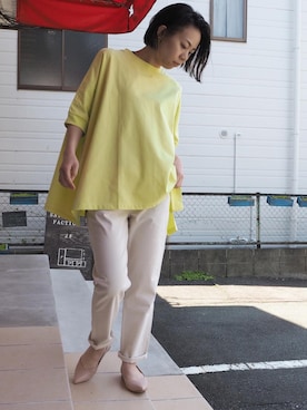 「OMNIGOD（オムニゴッド）のアイテム（パンツ）」を使った、clever elephantさん（レディース・155cm）の春コーディネート
