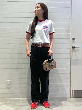 「アイテム（スニーカー）」を使った、YNさん（レディース・172cm）の夏コーディネート