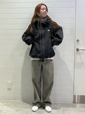 「スリーストライプス」｜「アイテム（ジャケット/アウター）」を使った、YNさん（レディース・172cm）の冬コーディネート