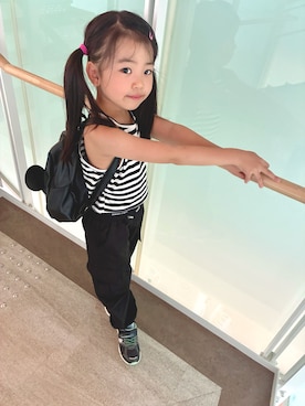 「アイテム（パンツ）」を使った、KANAさん（レディース・110cm）の秋コーディネート