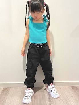 「アイテム（カーゴパンツ）」を使った、KANAさん（キッズ・110cm）の秋コーディネート