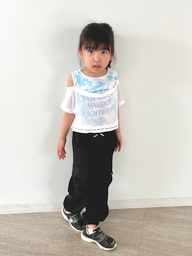 「アイテム（カーゴパンツ）」を使った、KANAさん（キッズ・110cm）の秋コーディネート