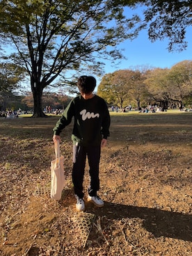 「HUF（ハフ）のアイテム（バッグ）」を使った、ともったんさん（メンズ・167cm）の秋コーディネート