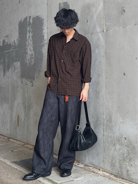 「WYM LIDNM（ウィム バイ リドム）のLASER FADE STANDARD STRAIGHT DENIM/COLORFAST SLUB STANDARD DENIM（デニムパンツ、ブラック系）」を使った、はるさん（メンズ・167cm）の秋コーディネート