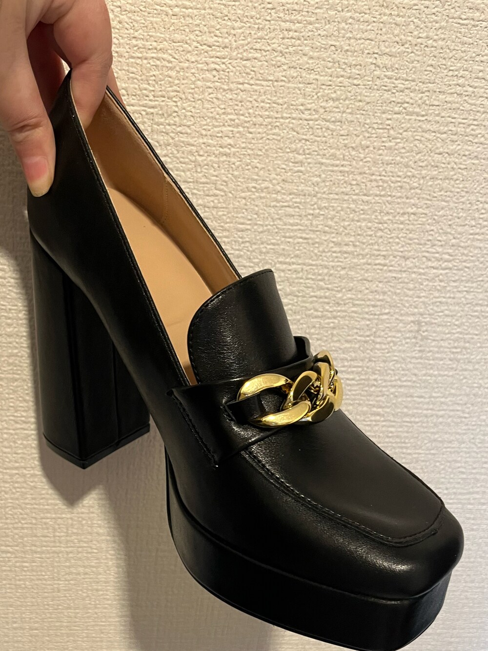 「ローファー、ヒールローファー、高身長女子、厚底ローファー、モノトーン」｜「SHEINで買ったのアイテム（ローファー、ブラック系）」を使った、綾鷹さん（レディース・170cm）の秋コーディネートの1枚目の写真