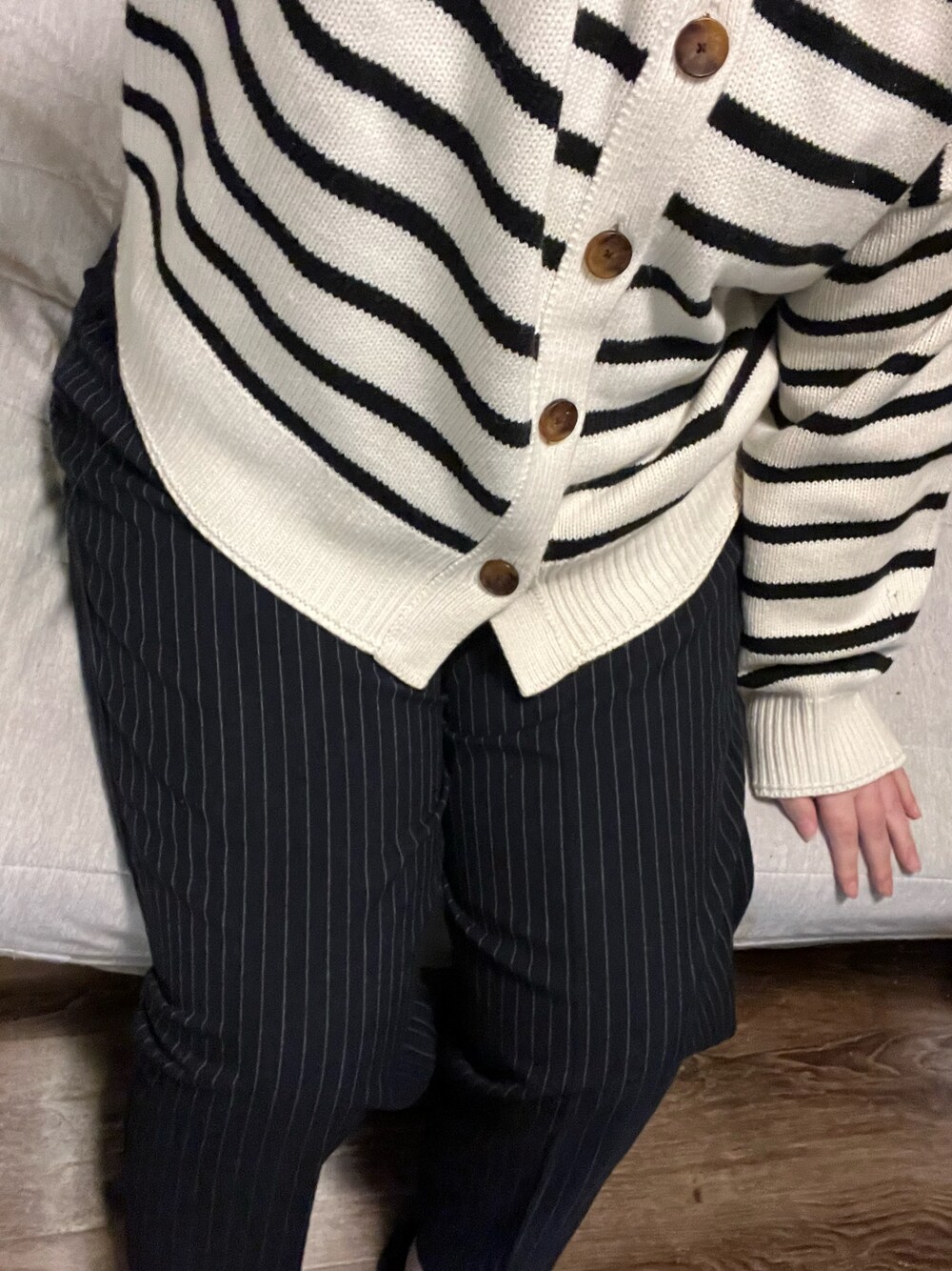 「ボーダー、病院コーデ、ミドルゲージニット、秋コーデ、暑い、秋服準備はじめました」｜「GUのアイテム（その他パンツ、その他）」を使った、綾鷹さん（レディース・170cm）の秋コーディネートの1枚目の写真