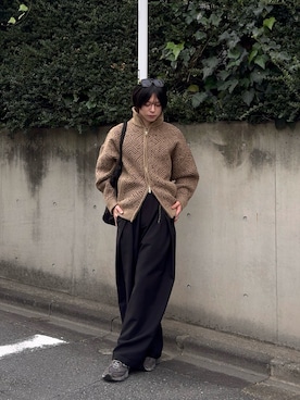 「soerte（ソエルテ）のアイテム（スラックス）」を使った、てん   さん（メンズ・175cm）の秋コーディネート