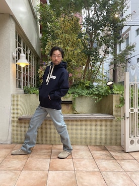 「アイテム（サンダル）」を使った、島林さん（メンズ・177cm）の秋コーディネート
