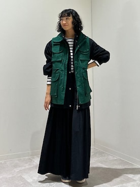 「アイテム（Tシャツ/カットソー、ブルー系）」を使った、森川さん（レディース・159cm）の秋コーディネート