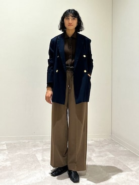 「アイテム（カーディガン/ボレロ、ブラウン系）」を使った、森川さん（レディース・159cm）の秋コーディネート