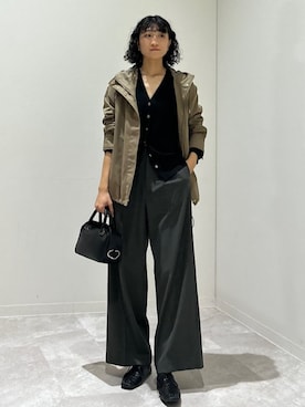 「アイテム（マウンテンパーカー）」を使った、森川さん（レディース・159cm）の秋コーディネート