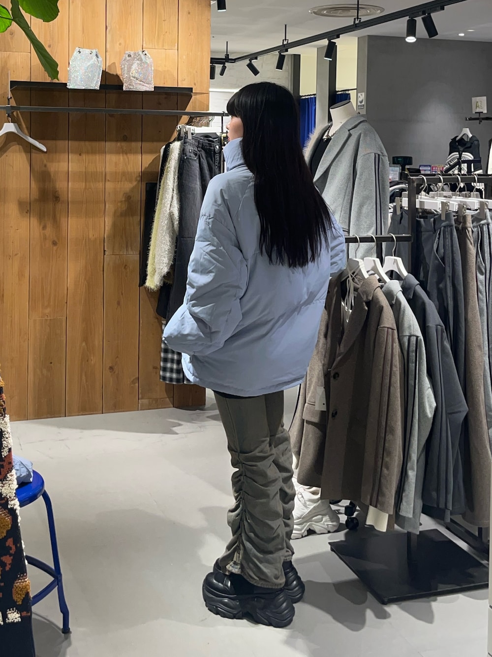 Anui（アニュイ）の「【UNISEX/3サイズ展開】ギャザーボリュームデニム